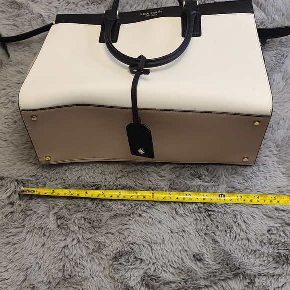Authentic Kate Spade Purse - Picture 8 of 10